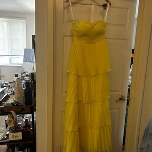 Elegant Yellow Strapless Tiered Dress